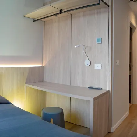 Hotel Tritone