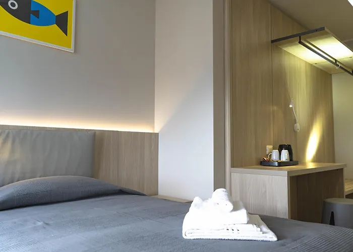 Tritone 2* Трієст