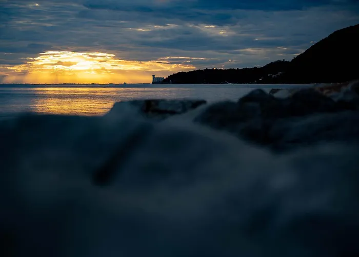 Tritone 2* Трієст